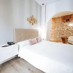 Guest house Albany Ancha 4*