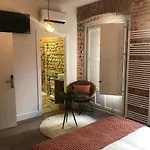 Albany Ancha 4* León