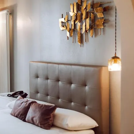 Albany Ancha 4*