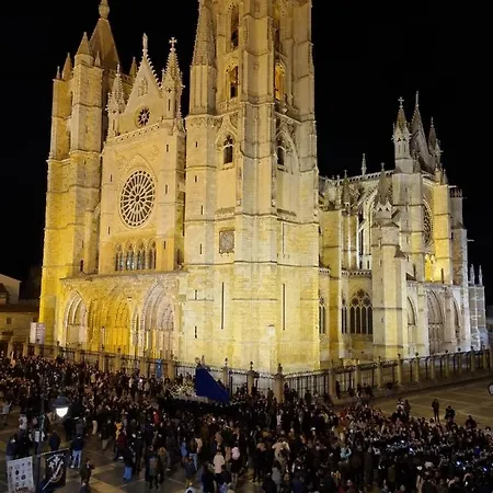Albany Ancha Pensión 5*