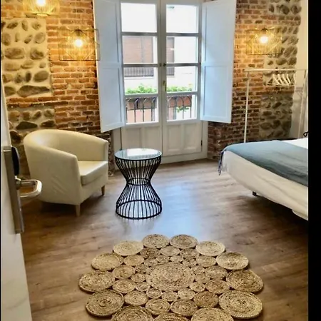 Albany Ancha 4* León