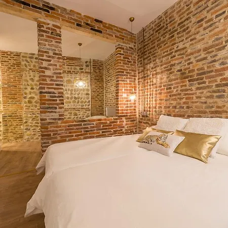 Pensión Albany Ancha 5*