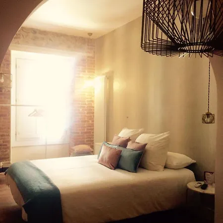 Albany Ancha 4*