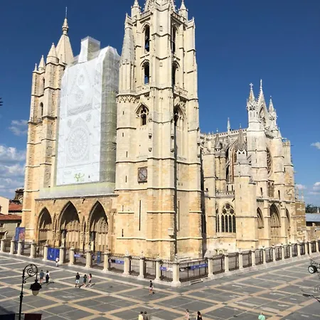 Albany Ancha Pensión 5*