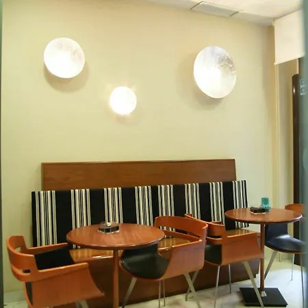 Albany Ancha 3* 莱昂