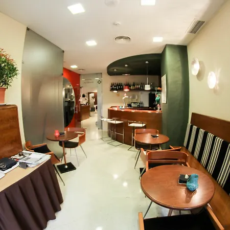 Pensión Albany Ancha 5*