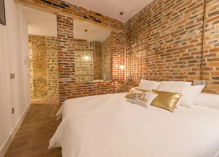 Pensjonat Albany Ancha 3*